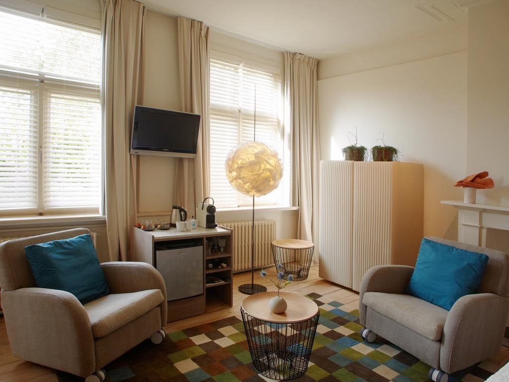 Bed & Breakfast Alphabet - Luxury And Art Gallery Brugge