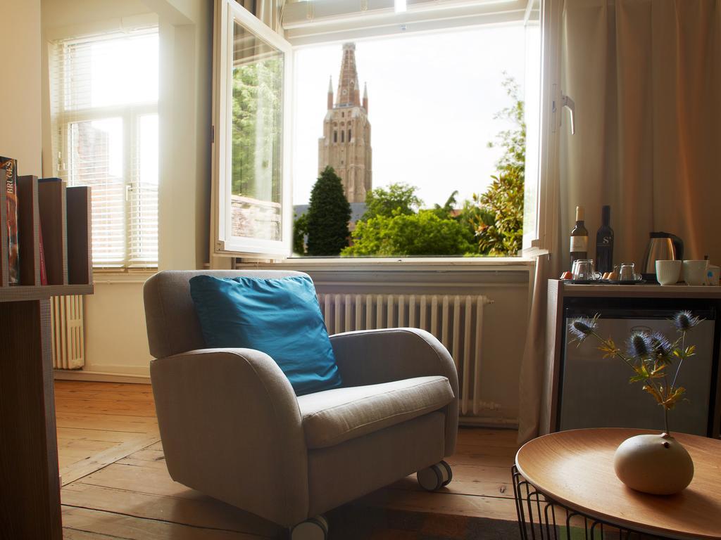 Alphabet - Luxury And Art Gallery Bed & Breakfast Brugge